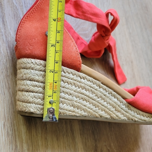 UGG Women's Yarrow Wedge Sandal Red Pepper Size US 9.5 - Picture 12 of 16